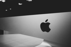 Apple Marketing Strategy: Learn Simple Yet Effective Marketing